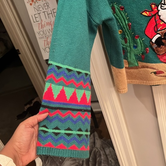 Holiday time, ugly Christmas sweater, Feliz Navidad size large - Picture 6 of 7